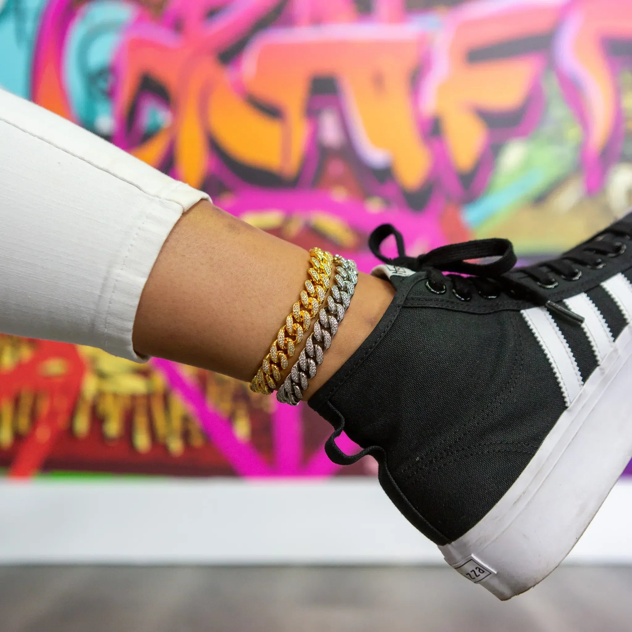 Čo je biele zlato? Biele zlato vs. žlté zlato