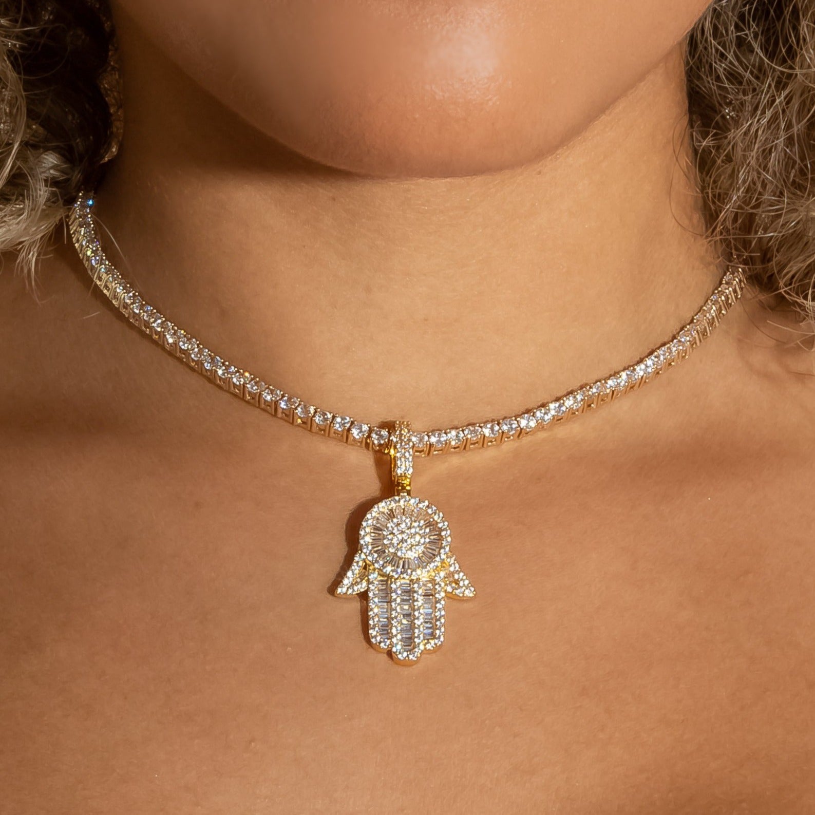 Hamsa Hand in Yellow Gold (Baguette Cut)