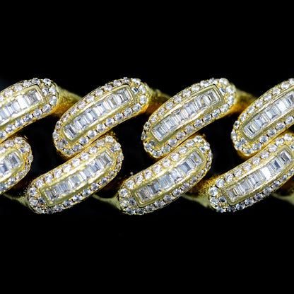 18mm Bugatti Link Chain in Yellow Gold