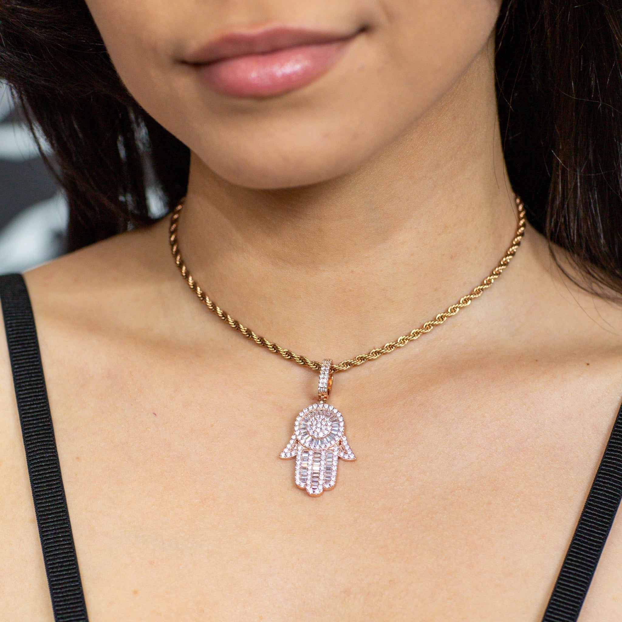Hamsa Hand Pendant Rose Gold (Baguette Cut)