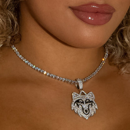Wolf Pendant in White Gold