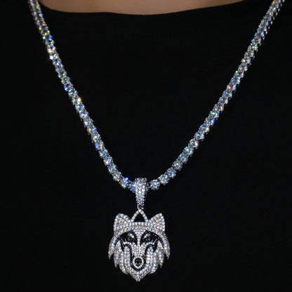 Wolf Pendant in White Gold