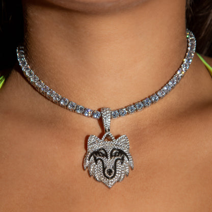 Wolf Pendant in White Gold